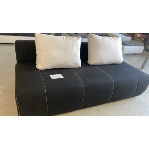 Ágyazható kanapé párnákkal